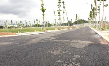 Đất liền kề Chợ Bến Cát 2, ngay quốc lộ 13, Bến Cát, Bình Dương