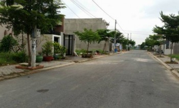 Thua nợ chứng khoán, cần bán gấp ngay  MẶT TIỀN đường hóc hưu, gía 3,9 tỷ. Lh:0961153796.