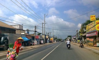 “Đất chính chủ”  Mặt tiền QL50 – SHR – Xây dựng tự do – Giá 450